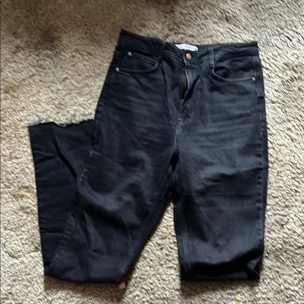 Zara Black Straight Leg Jeans Classic Style